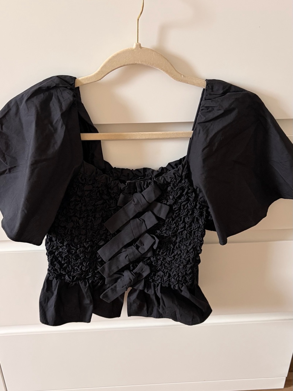 En Saison Black Puff Sleeve Smocked Top